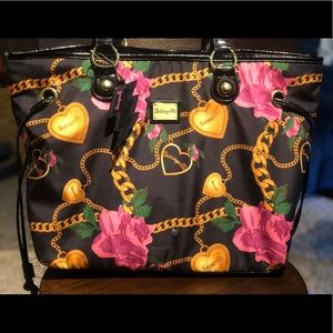 Betesyville by Betsey Johnson